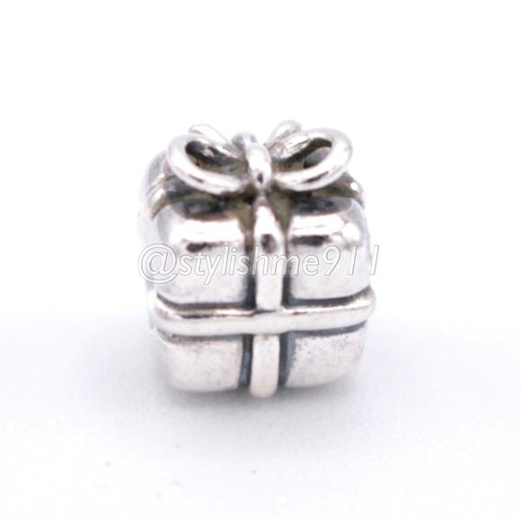 Authentic PANDORA Present Charm - 790300 - Picture 8 of 10